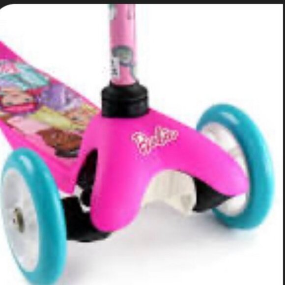 BARBIE 3 WHEEL TILT SCOOTER - Picture 7 of 9